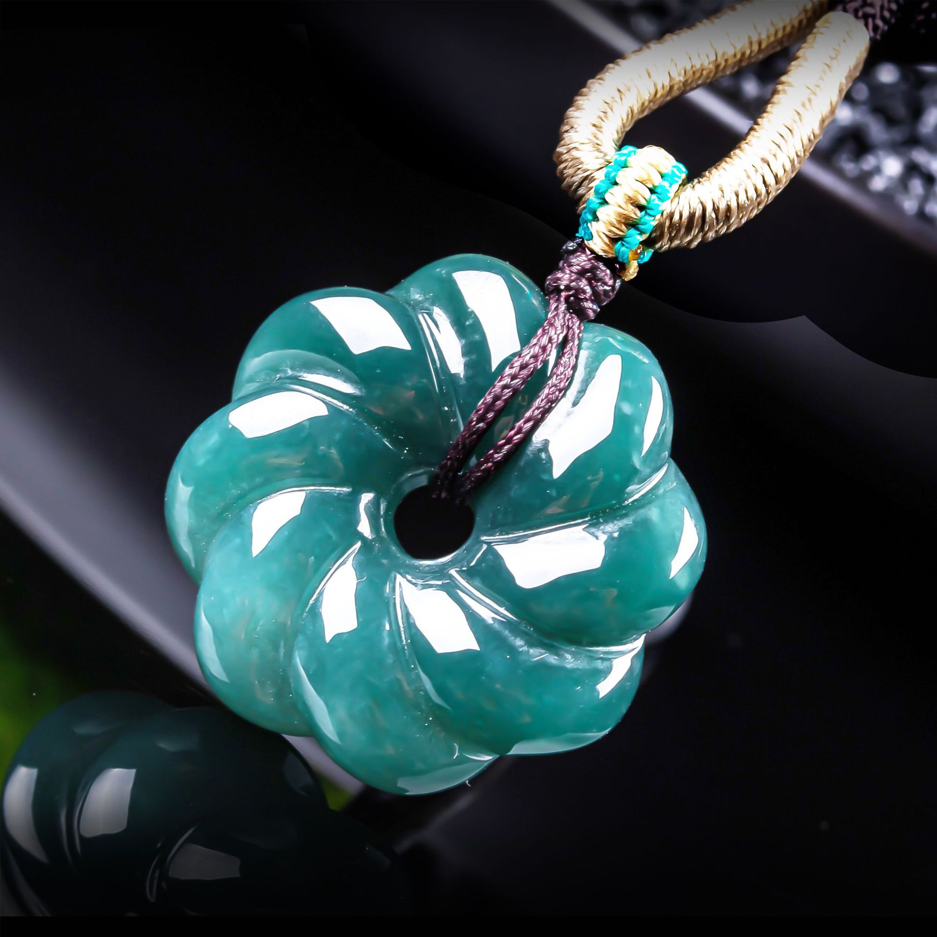 Natural Burmese Jadeite Flower - Women Accessories Products ulasan dan harga
